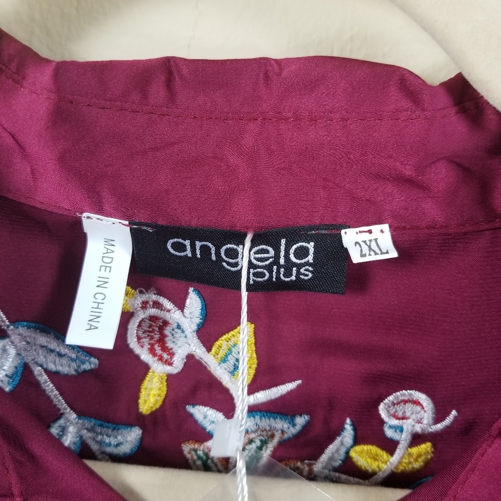 Angela plus 2x - Picture 2 of 4